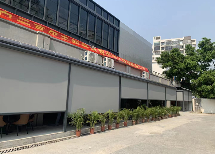 陽臺電動防風(fēng)卷簾